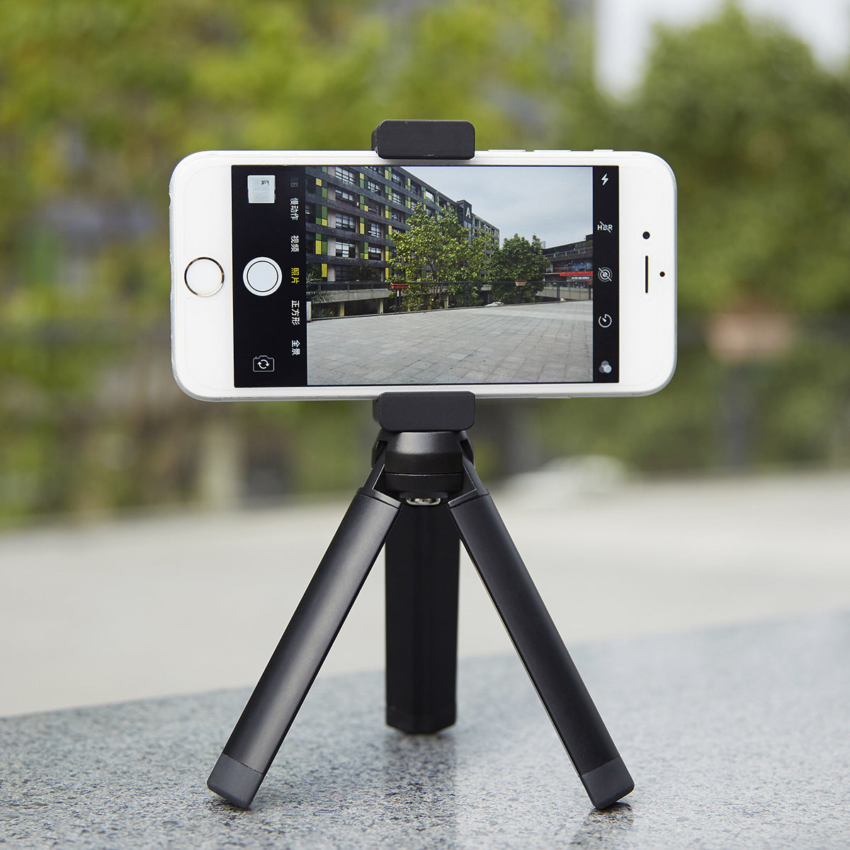 Handheld bracket accessories for table top tripod